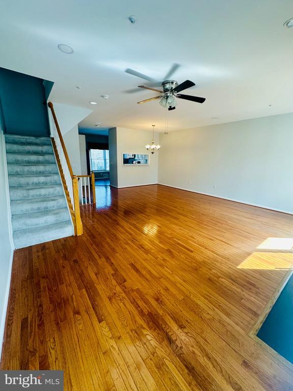 Building Photo - 106 Blenny Ln