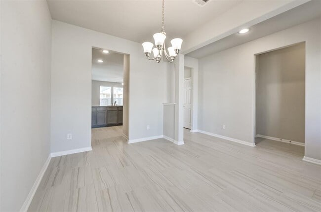 Building Photo - 3346 Etring Ln