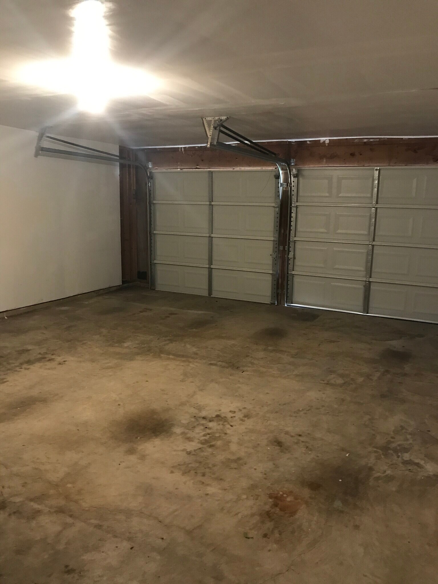 Building Photo - 5910 Lubbers Way
