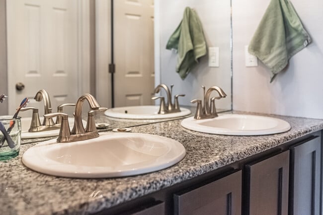 Building Photo - 5481 Cross Creek Drive