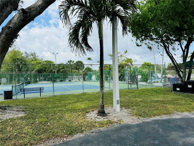 Building Photo - 6970 SW 110th Pl