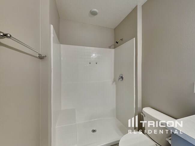 Building Photo - 1226 Salisbury Dr