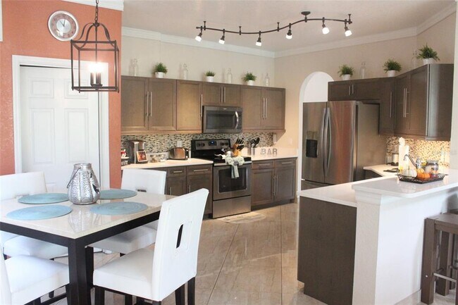 Building Photo - 332 Gleneagles Dr