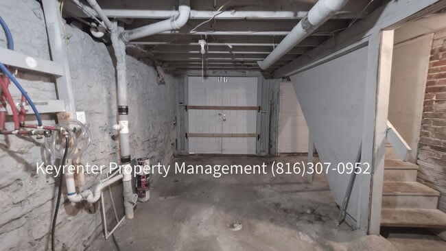 Building Photo - 2 Bed 1 Bath ready to rent!