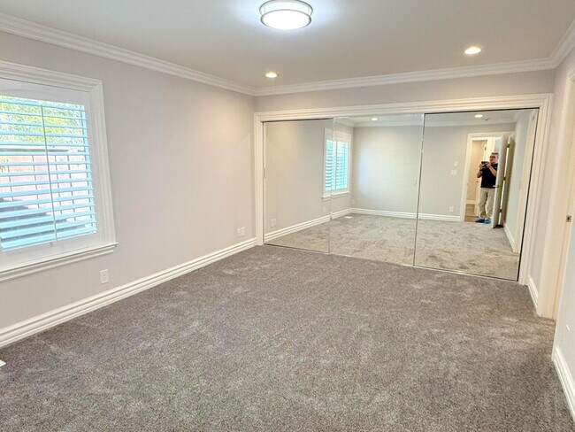 Building Photo - Highly upgraded ! Two Story Home With Prim...
