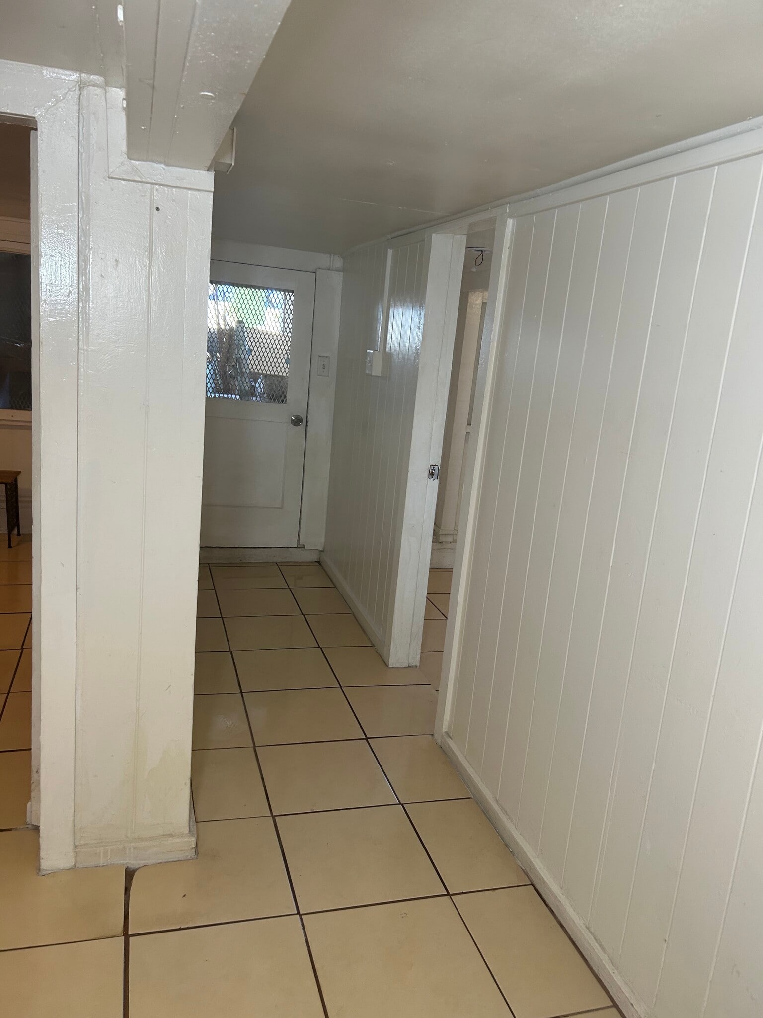 Building Photo - 1733 Hoe St