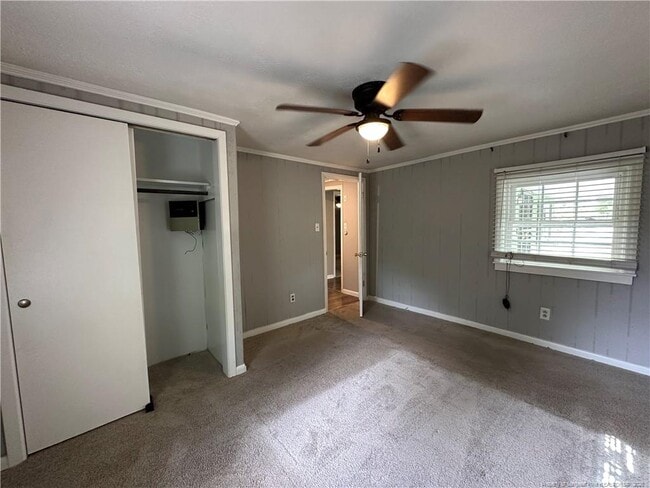 Building Photo - 420 W Mountain Dr