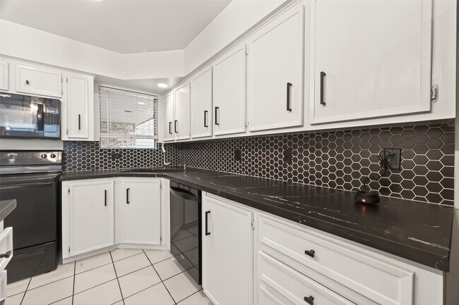 Building Photo - 12131 Ella Lee Ln