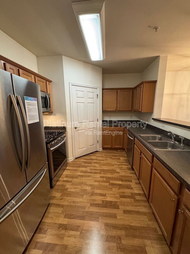 Building Photo - 4805 W Village Way