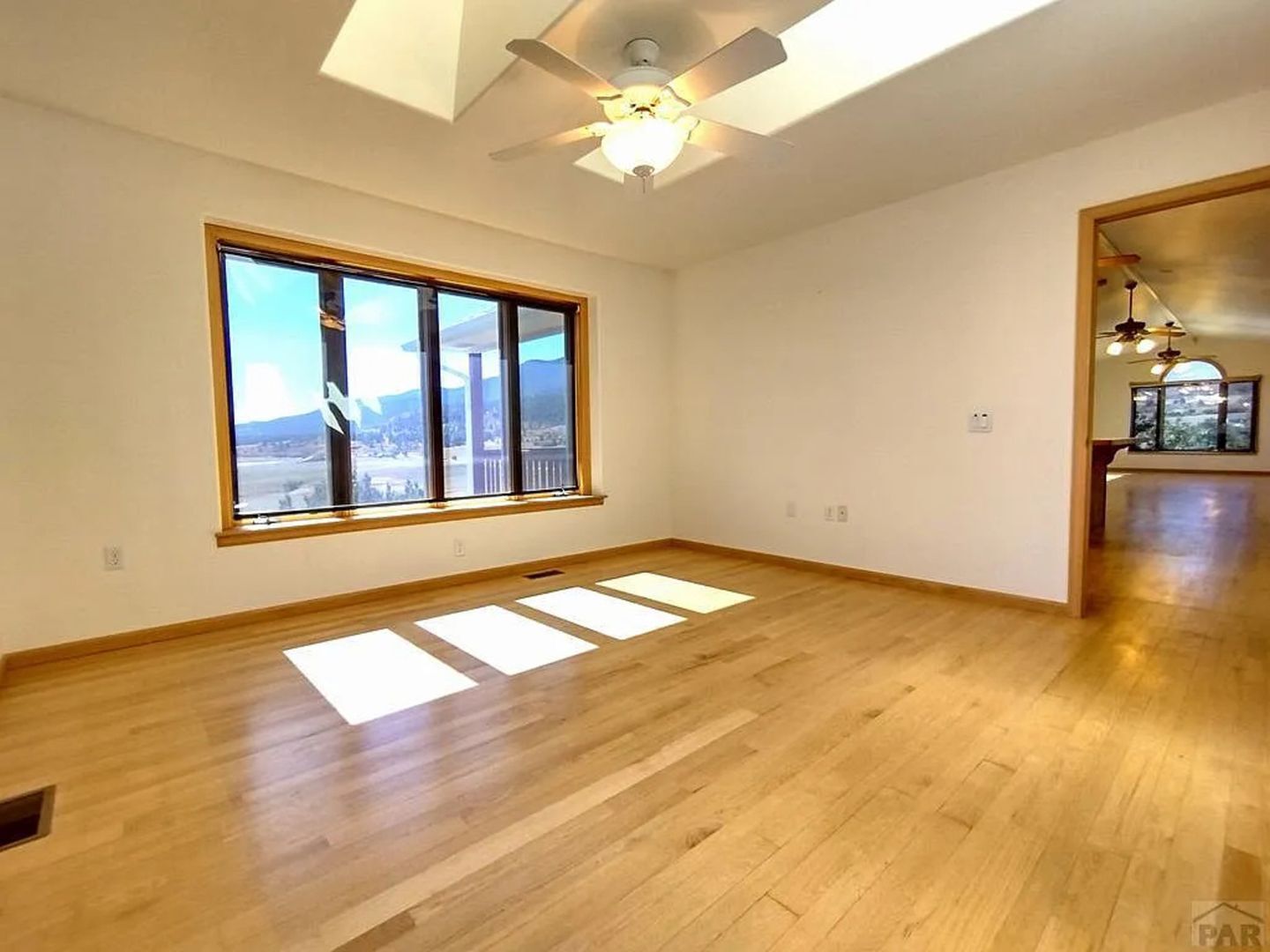 Building Photo - 8120 Table Mountain Rd