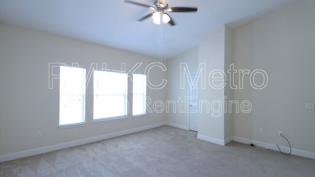 Building Photo - 11624 Tomahawk Creek Pkwy