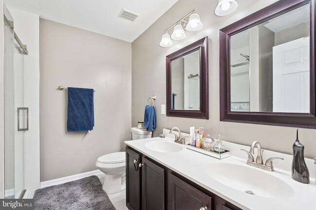 Building Photo - 2610 Grayton Ln