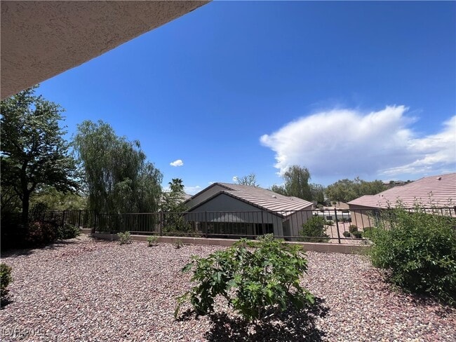 Building Photo - 2521 Starlight Valley St