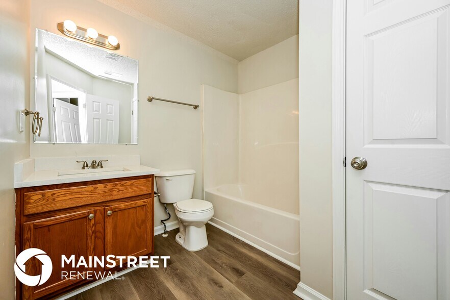 Building Photo - 4610 Idlewood Park