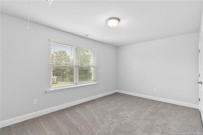 Building Photo - 243 Spring Flowers Dr