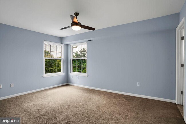 Building Photo - 200 Spring Maiden Ct