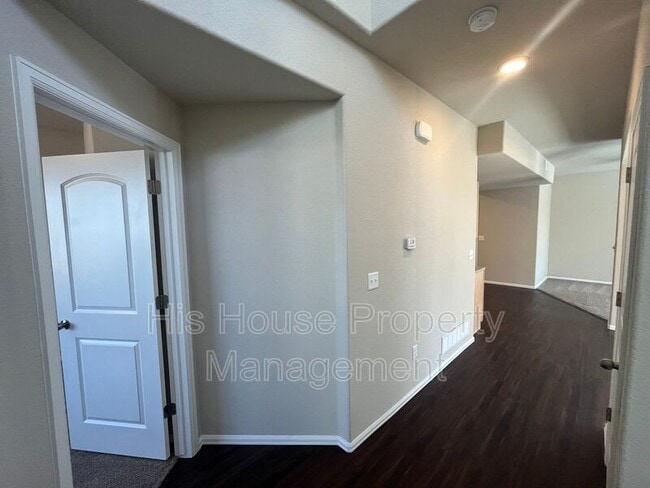Building Photo - 5551 W 29th St
