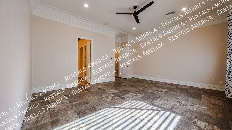 Building Photo - 28806 N 67th Dr