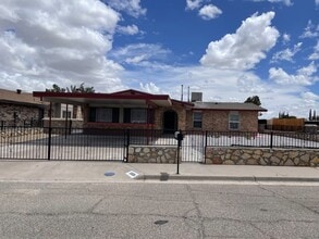 Building Photo - 10604 Fieldrock Ct