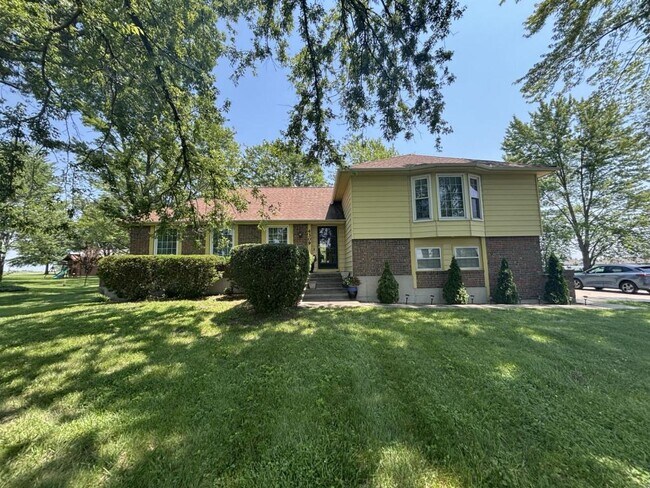 Primary Photo - 4309 S Buckner Tarsney Rd