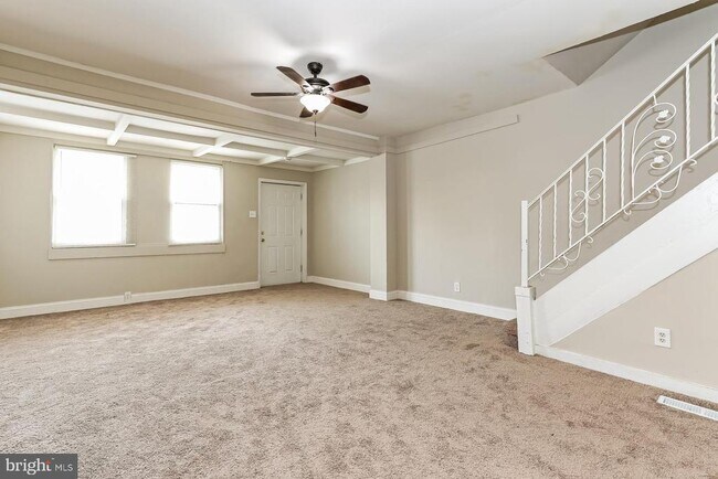 Primary Photo - 2514 Hobson St