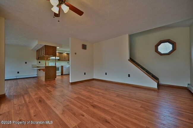 Building Photo - 189 Johnson St