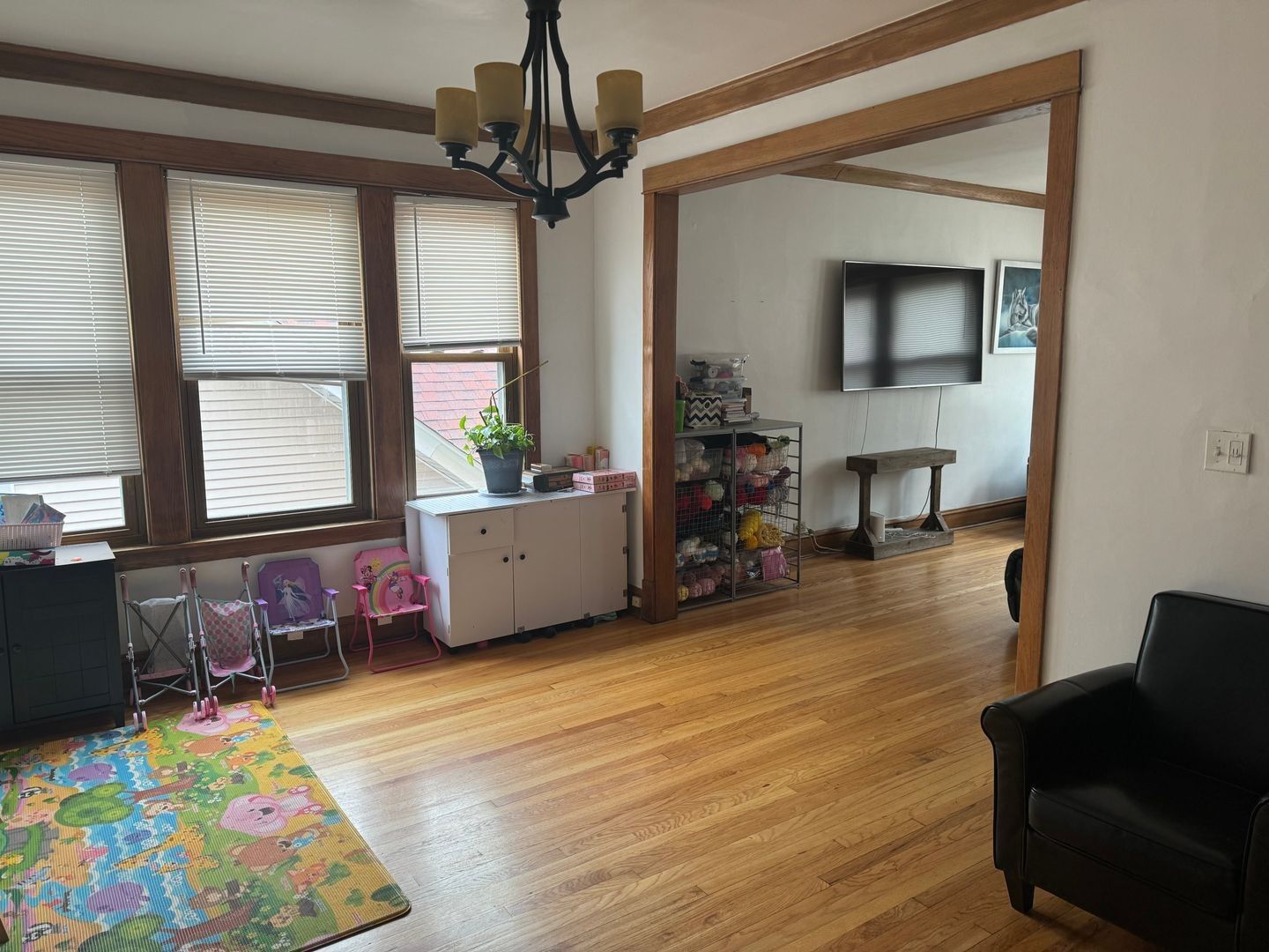 Building Photo - 5219 W Cuyler Ave