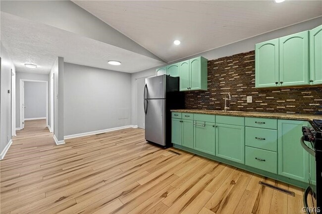 Building Photo - 9541 Horseshoe Island Rd