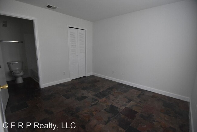Building Photo - 1 br, 1 bath House - 4760 Walden Circle #516