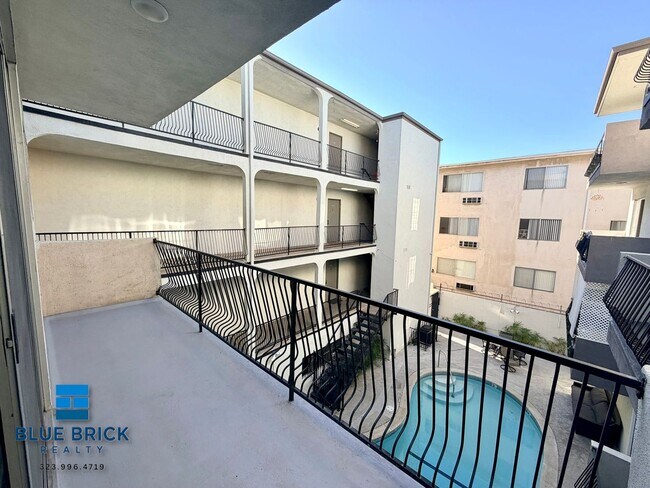 Building Photo - 12325 Chandler Blvd