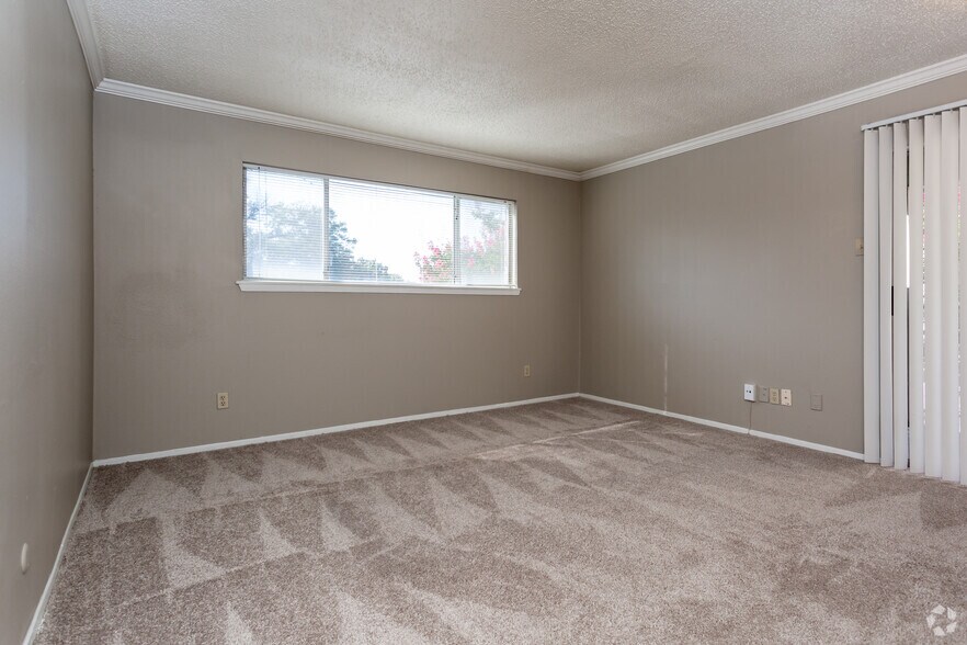 River Park 14100 Montfort Dr Dallas TX 75254 Apartment Finder