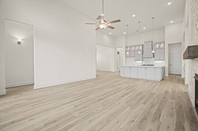 Building Photo - 929 Wormwood Dr