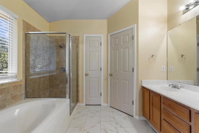 Building Photo - 8336 Alvin High Ln