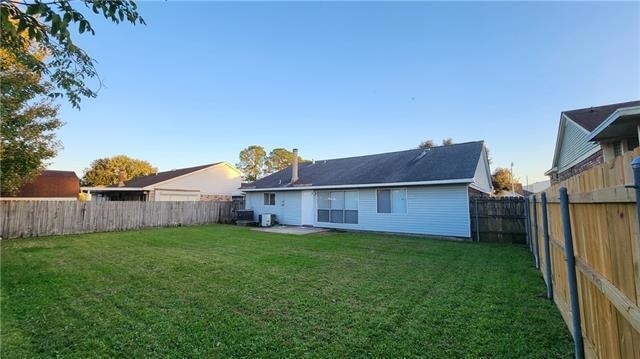 Building Photo - 1909 Killington Dr