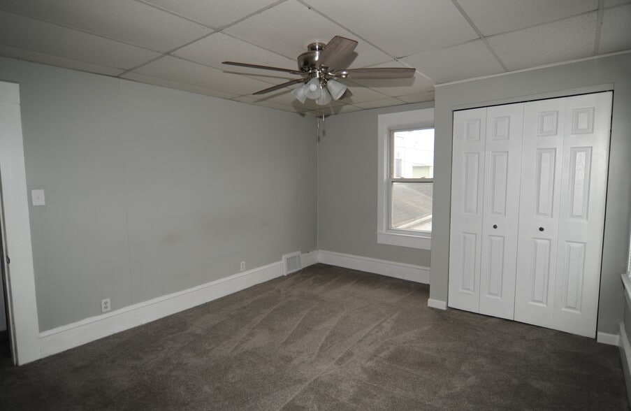 Building Photo - 375 Elm Ave