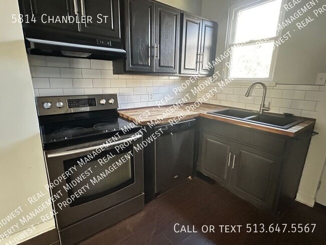 Building Photo - 5814 Chandler St