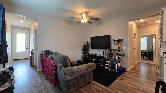 Building Photo - 11485 W Camden Dr