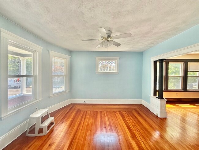 Building Photo - 41 Dunbar Ave