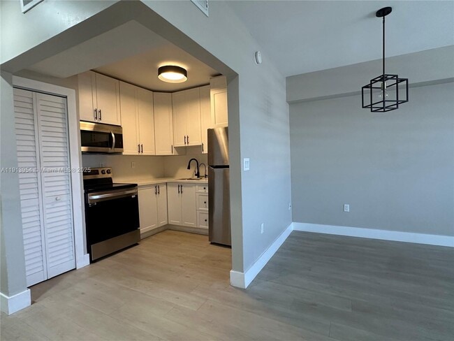 Building Photo - 5731 NW 37th St