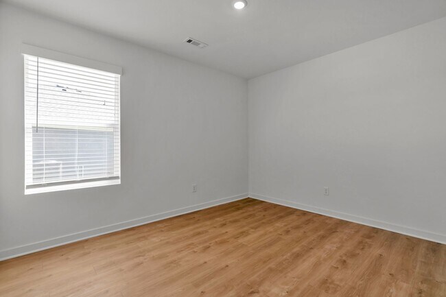 Building Photo - Brand-New 3 Bedroom Home in Prairie Grove! Move-in Ready!