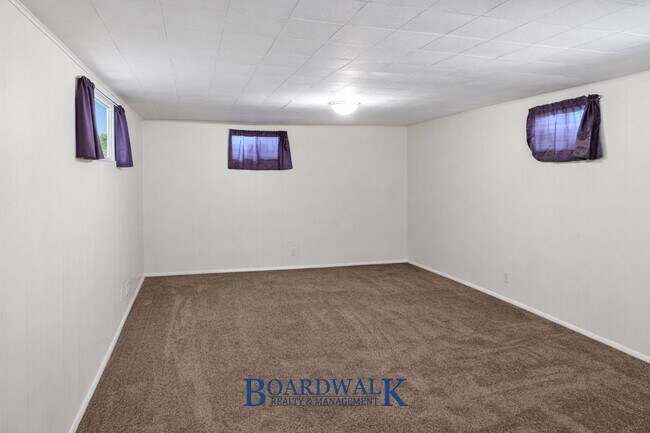 Building Photo - 1016 E 3825 S