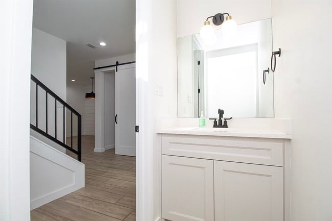 Building Photo - 1222 Sambar Lp