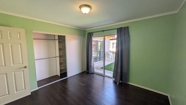 Building Photo - Excellent Location in Mira Mesa!