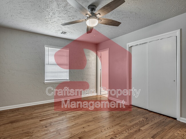 Building Photo - 10504 Ridgeview Dr