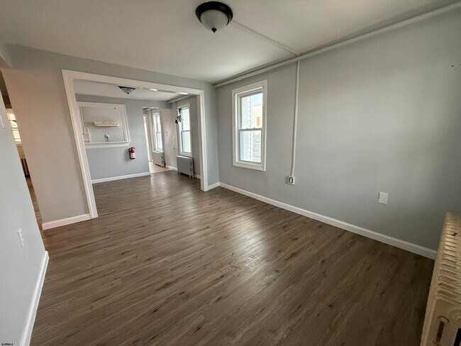 Building Photo - 821 Baltic Ave