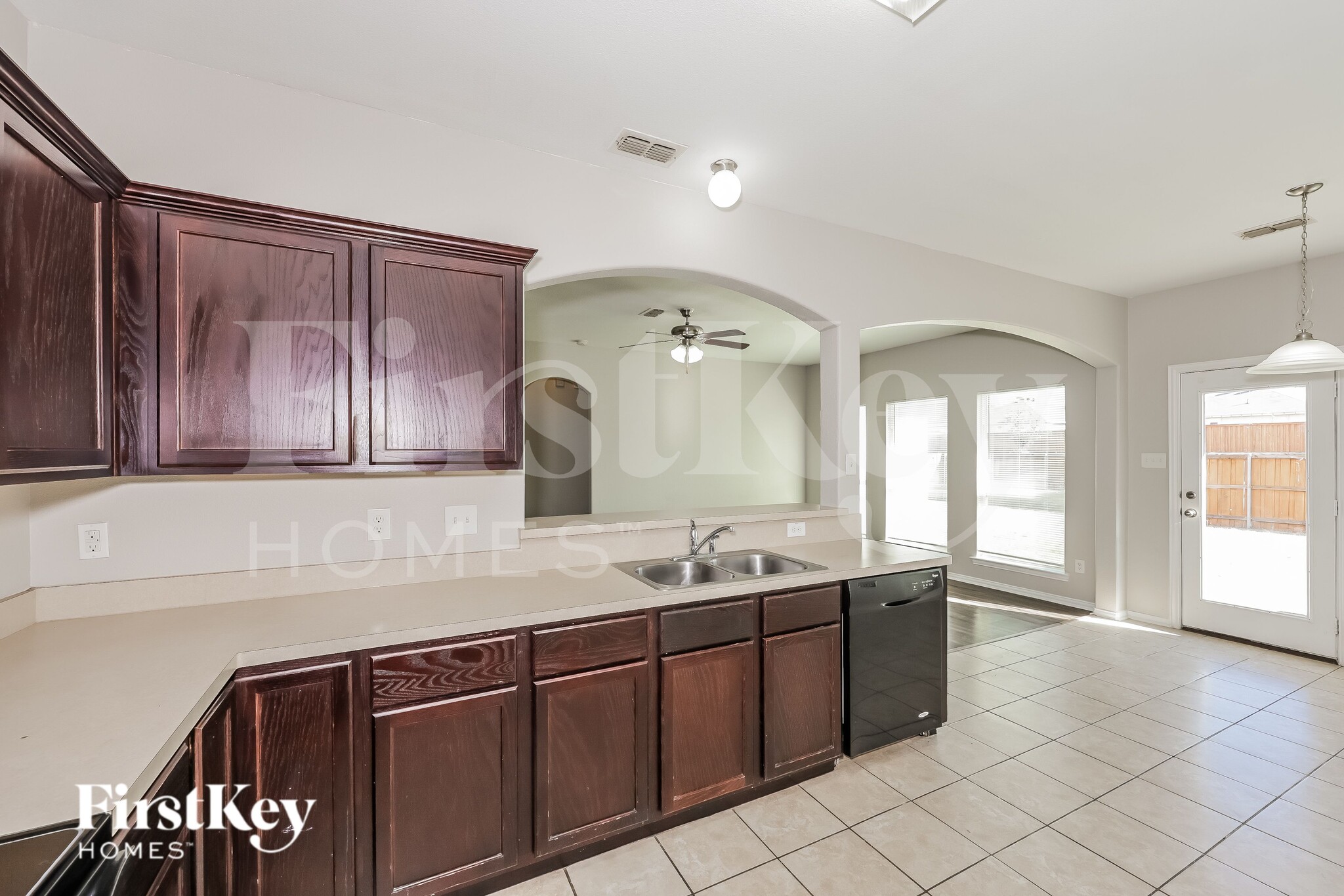 Building Photo - 6728 Ohana Pl