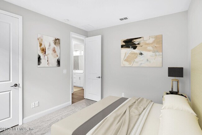 Building Photo - 101 Silkgrass Pl