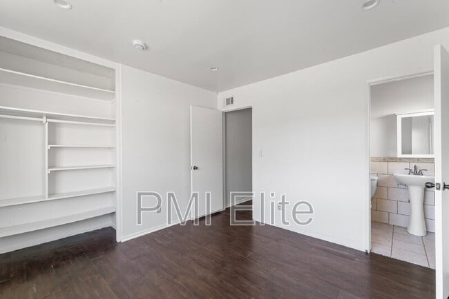 Building Photo - 12660 Lazard St