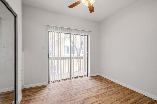 Building Photo - 2210 Pearl St