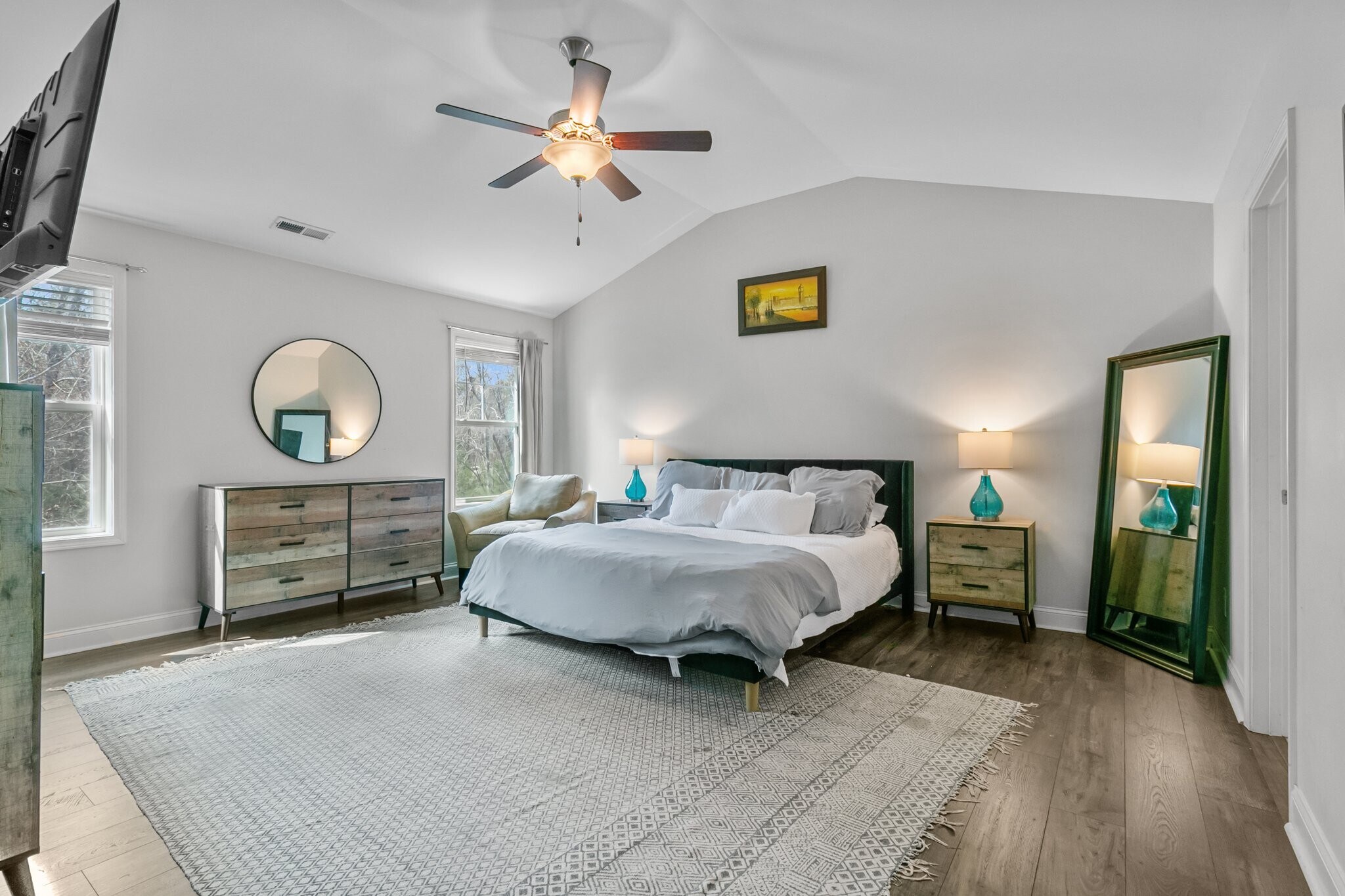 Building Photo - 230 Parrish Ln